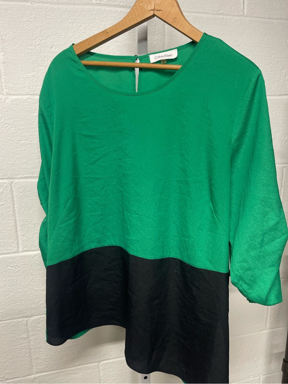 Calvin Klein Women XL Green Black Colorblock Asymmetrical Blouse 3/4 Sleeve
